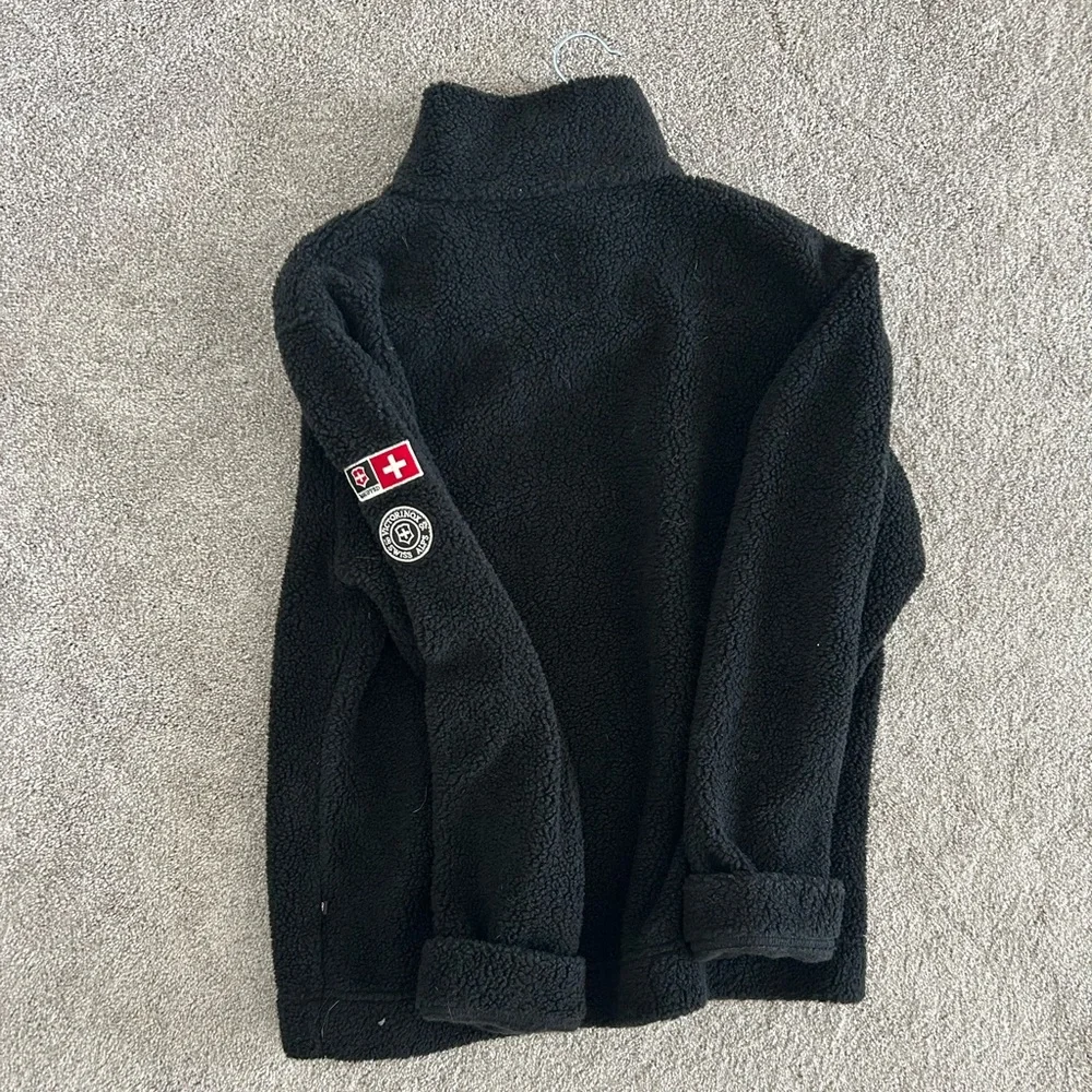 Victorinox Black 1/4 Zip Pullover Heavyweight
Sweatshirt-Men's L - Picture 3 of 3